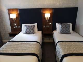 Отель Western Hotel Голуэй Двухместный номер Делюкс с 2 отдельными кроватями-1